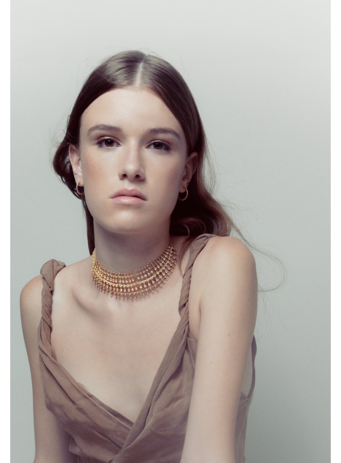 Gold-plated choker with zirconia details