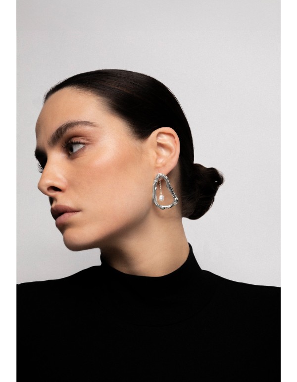 Silver plated earrings with gold plated chain and pearl 2