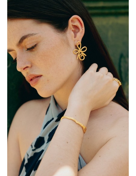 Unconditional Love Gold Earrings