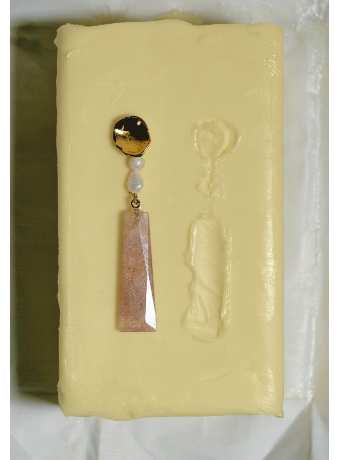 Long earrings with pearls and rose quartz