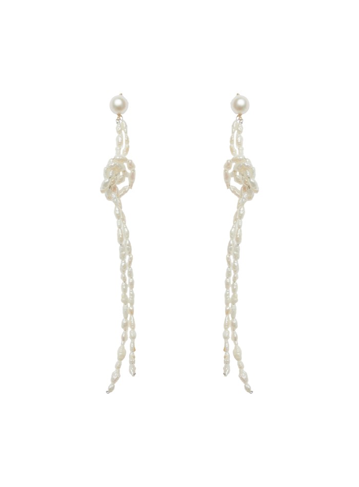 Longues boucles d'oreilles en perles avec nœud