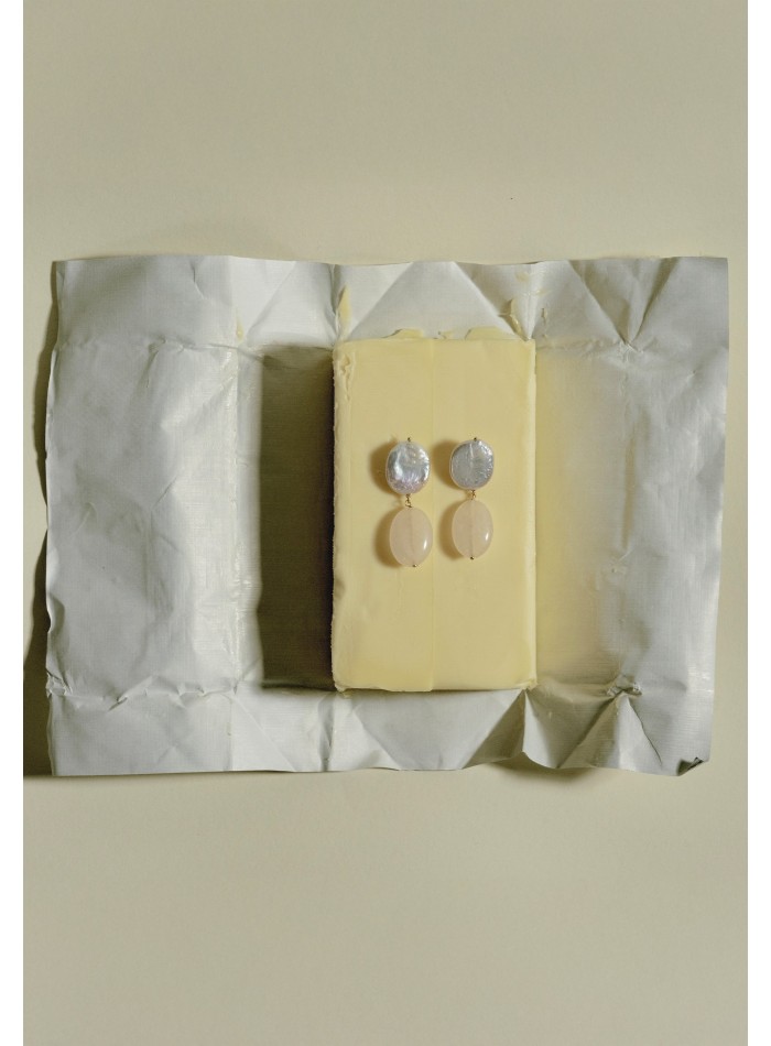 Pendientes con perlas y cuarzo rosa