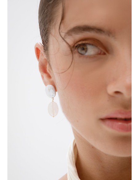 Pendientes con perlas y cuarzo rosa