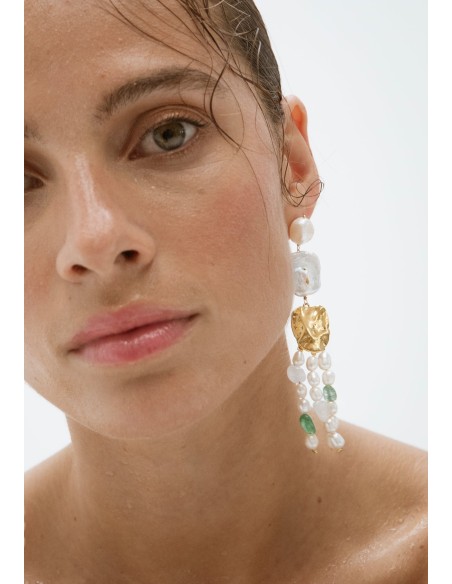 Long earrings with aguadulce pearls