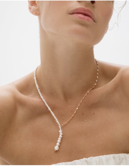 Sautoir avec perles et zirconias