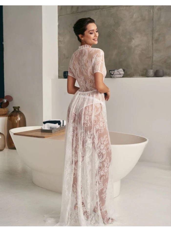 Camisón de novia en encaje marfil entallado y manga corta