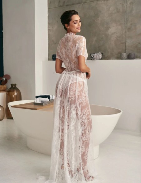 Robe de mariée en dentelle ivoire et ceinture en satin