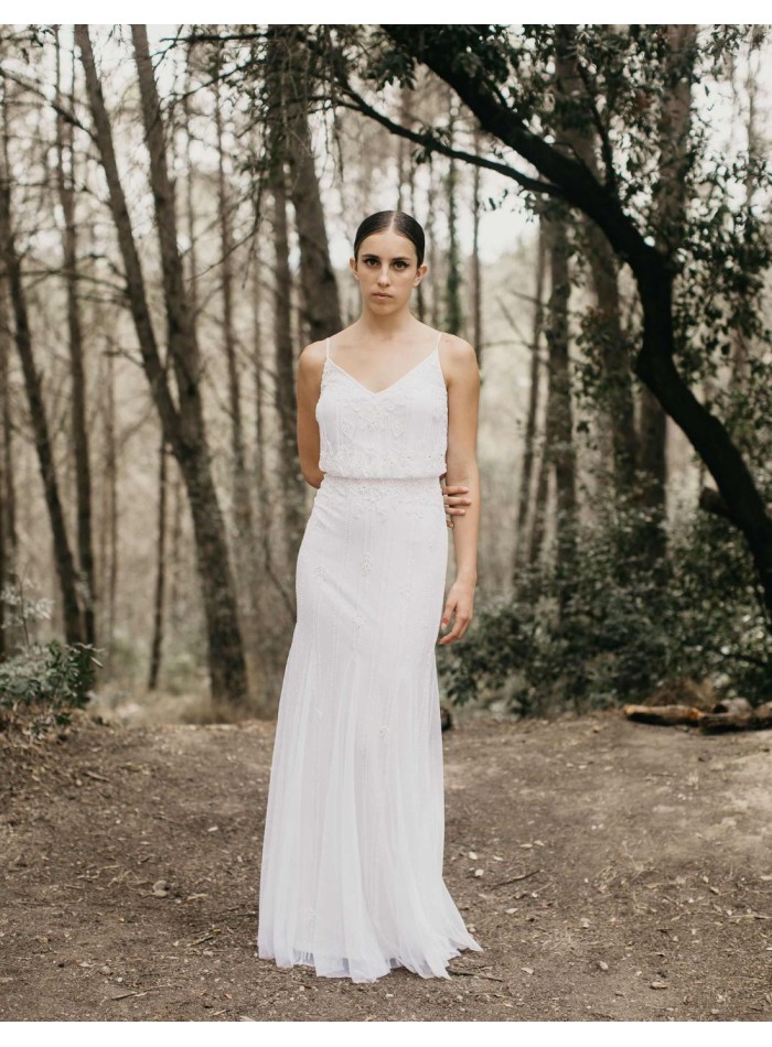Vestido largo de novia con pedrería