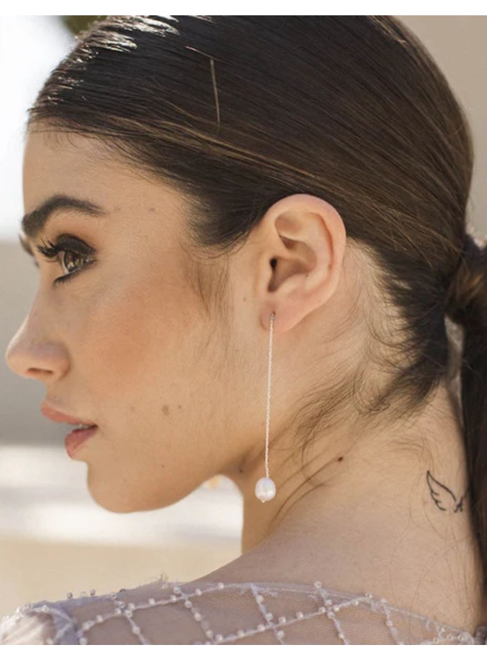 Pendientes largos con cadena fina y perla para novia