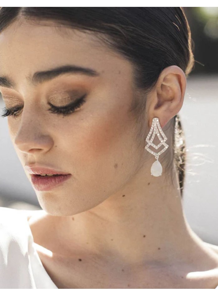 Boucles d'oreilles de fête avec zircon cubique...