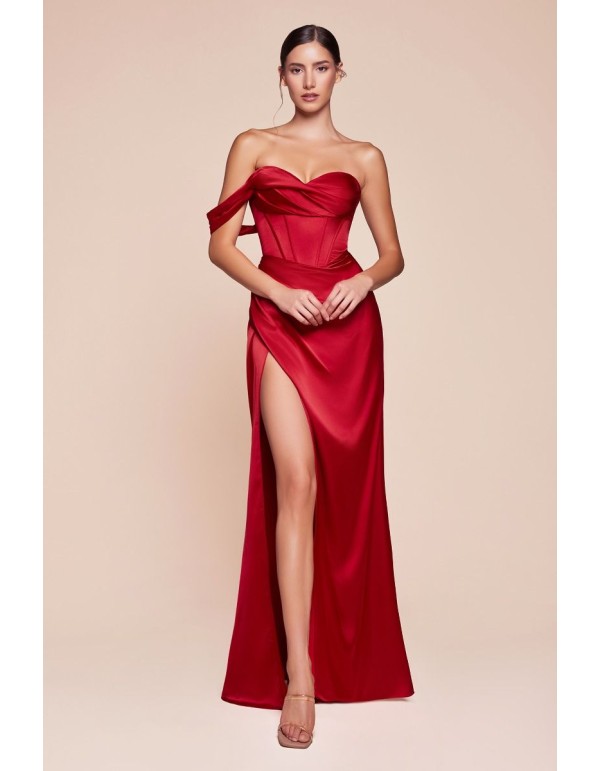 Longue robe de fête en satin avec décolleté en cœur 2