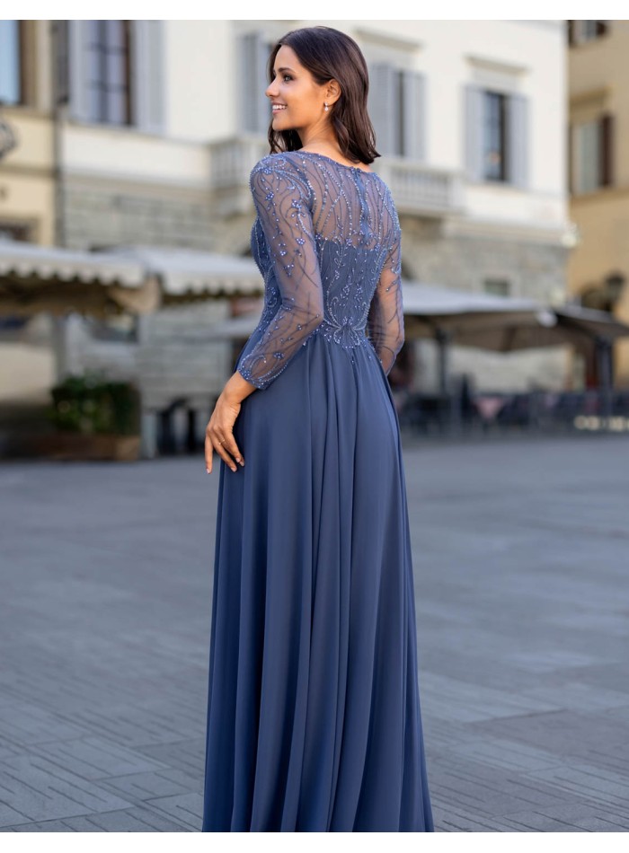 Vestido de fiesta largo con cuerpo de pedrería...