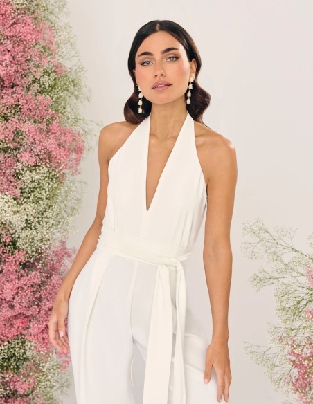 Wedding jumpsuit with bow at the waist and halter neckline