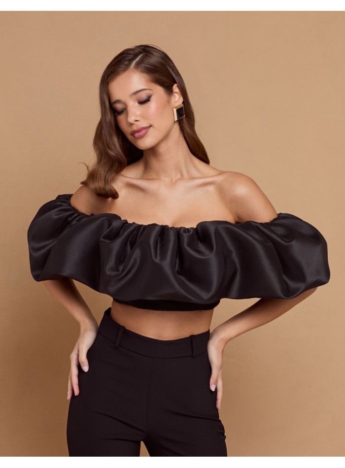 Top de fête noir avec maxi bandeau à volants