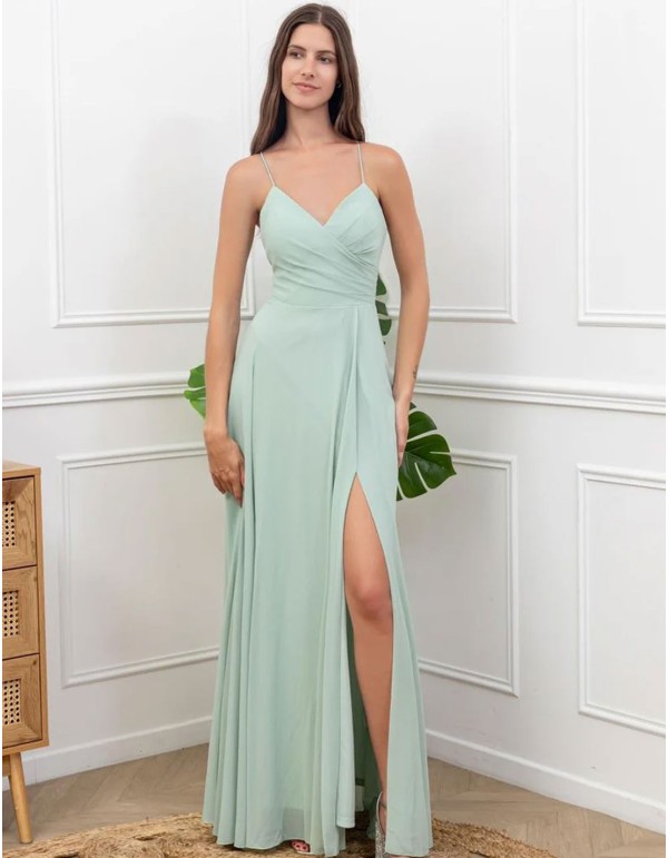 Robe de soirée longue avec un dos ouvert 2