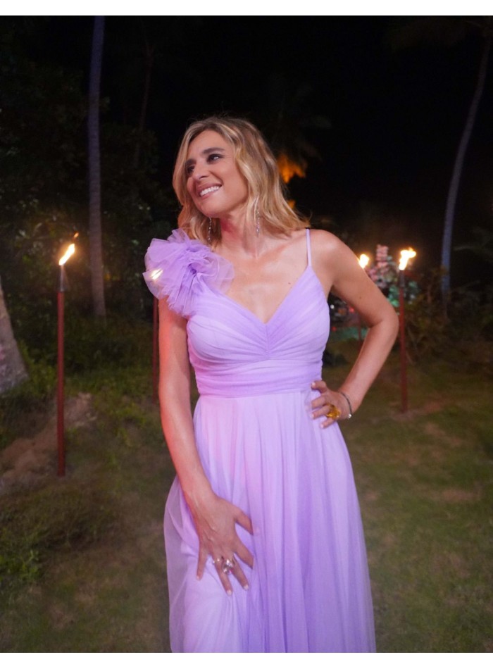 Robe longue en tulle avec épaule décorée pour...