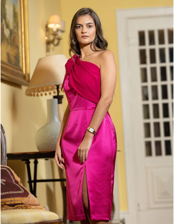 Vestido midi asimetrico con detalle de lazo