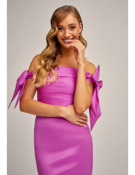 Violet midi dress in elastic taffeta with laced sleeves