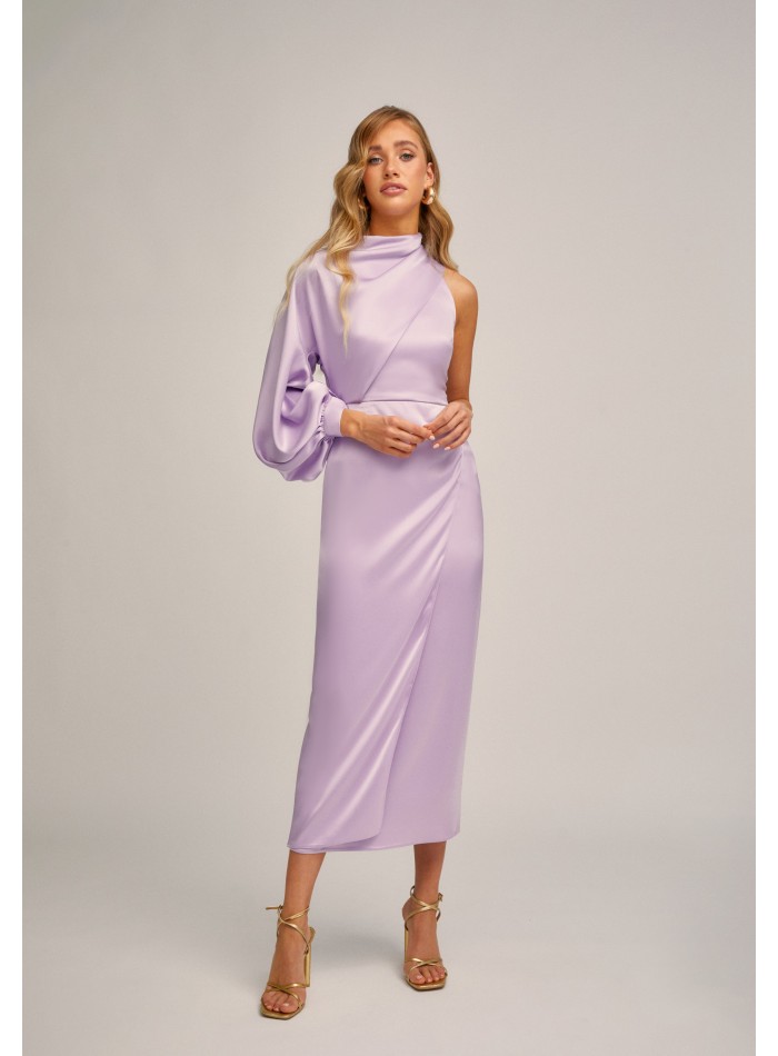 Vestido midi asimétrico satinado con manga abullonada para invitada