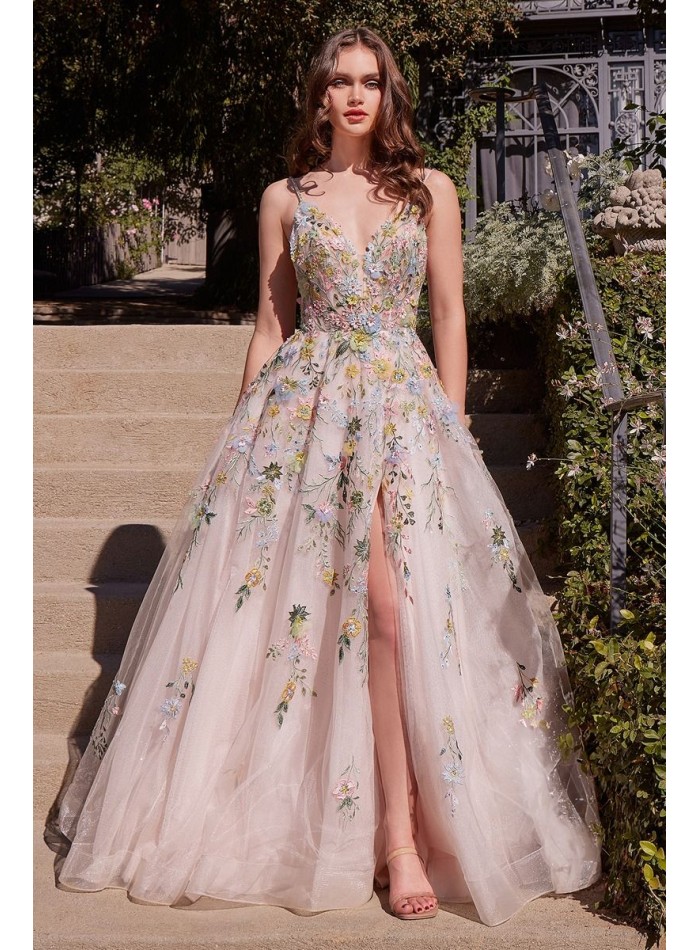 Robe de soirée longue en tulle avec broderie...