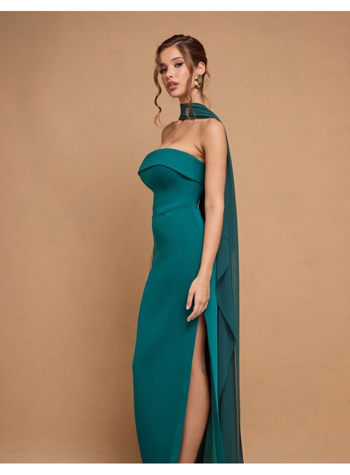 Strapless long dress with emerald green cape