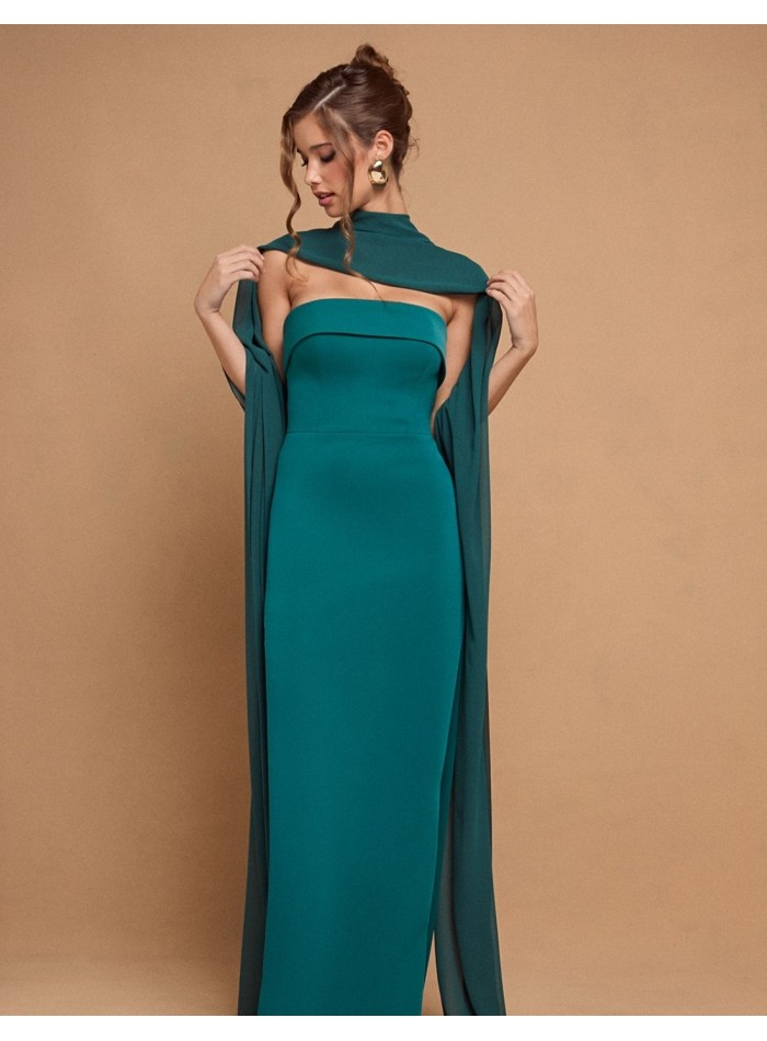 Strapless long dress with emerald green cape