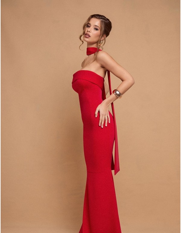 Longue robe de soirée rouge sans bretelles avec écharpe 2