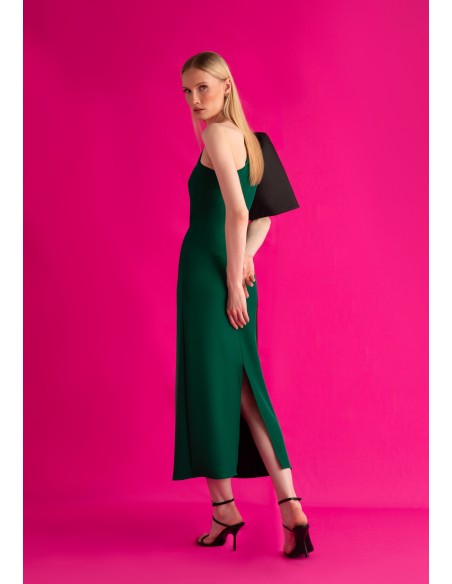 Asymmetrical midi dress with bare shoulder and taffeta sleeves