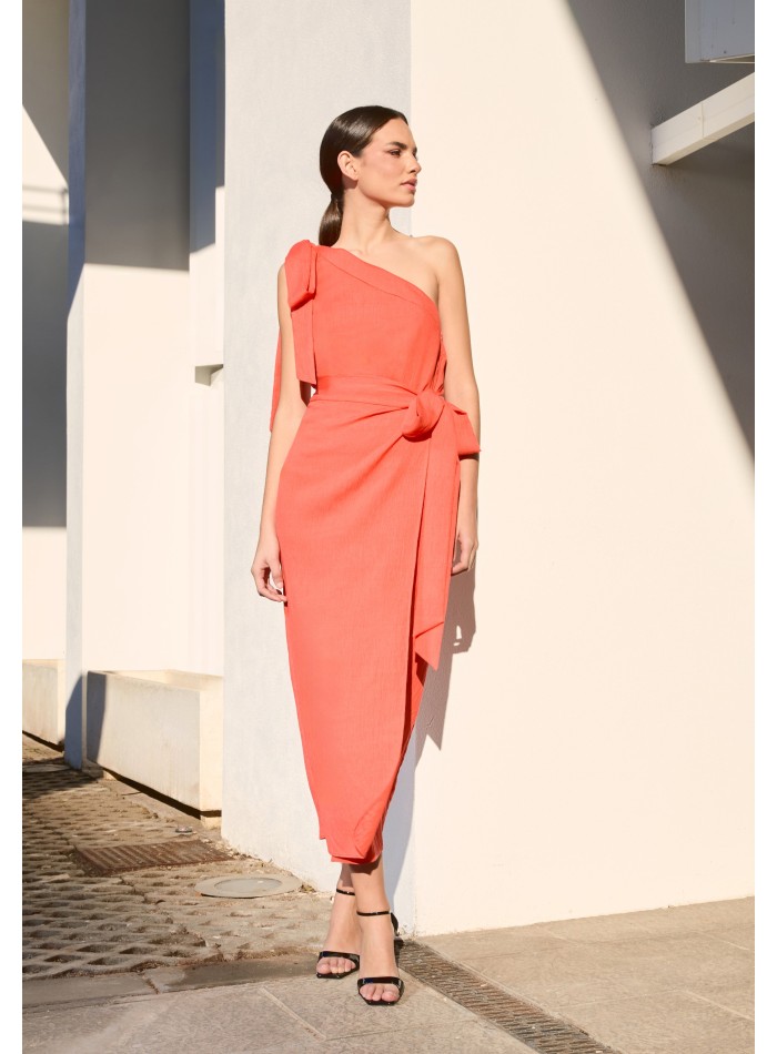 Falda midi naranja con lazada lateral en falso...