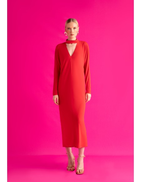 Vestido en crepé ligero con mangas murciélago y espalda descubierta para eventos