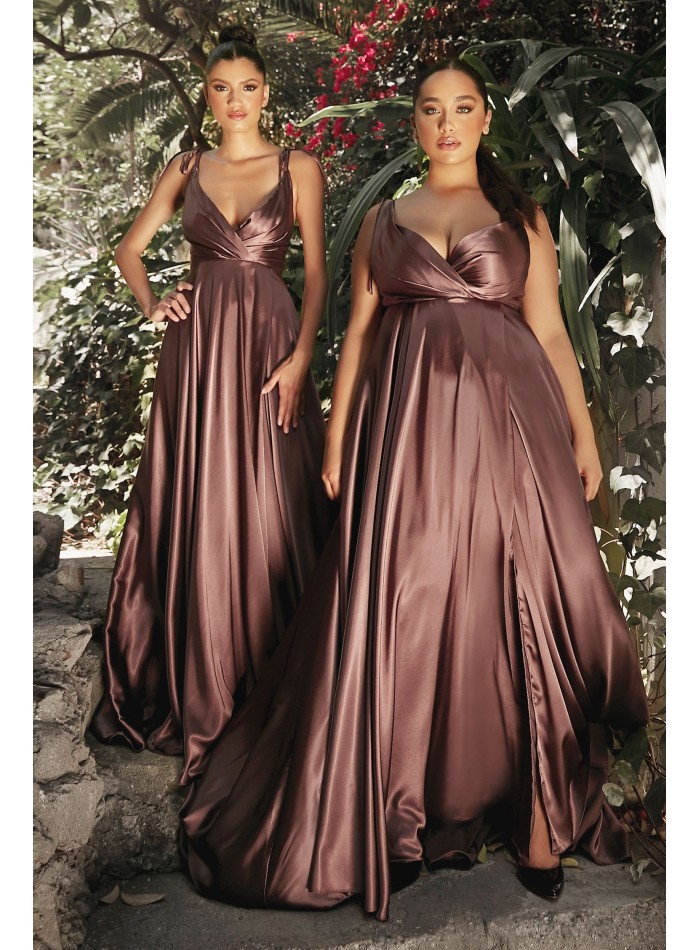 Evening dress in satin with crossed neckline...