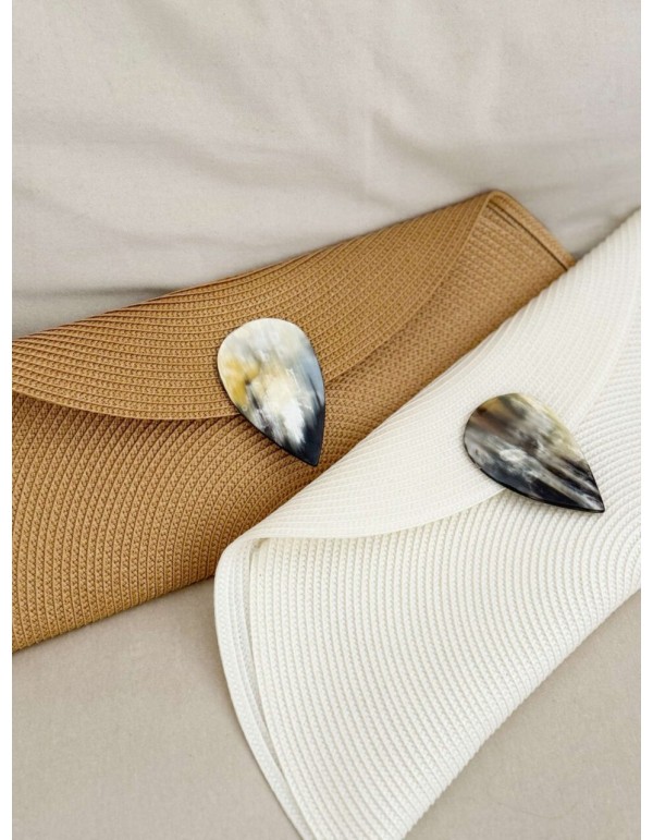 Bolso cobre de rafia sintética con asta lágrima 2