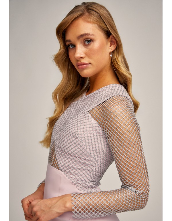 Vestido mini rosa empolvado con cuerpo cruzado y malla 2