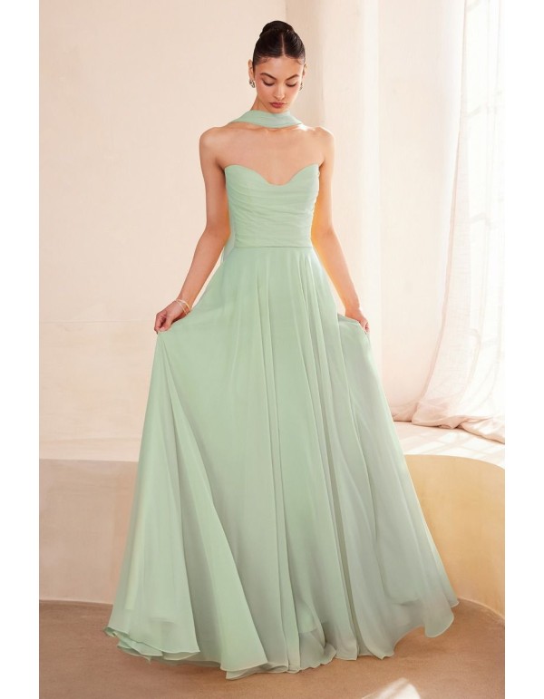 Robe d'invité longue et sans bretelles avec châle assorti