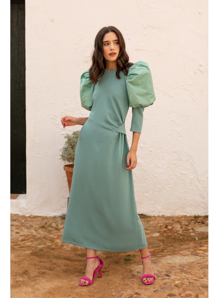 Robe midi drapée vert menthe à manches longues...