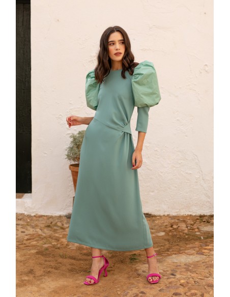 Robe midi drapée vert menthe à manches longues bouffantes