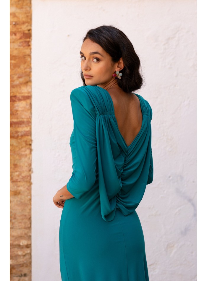 Robe d'invité midi verte avec dos en cascade