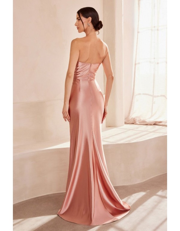 Vestido de invitada largo palabra de honor con escote corazón satinado rosa 2