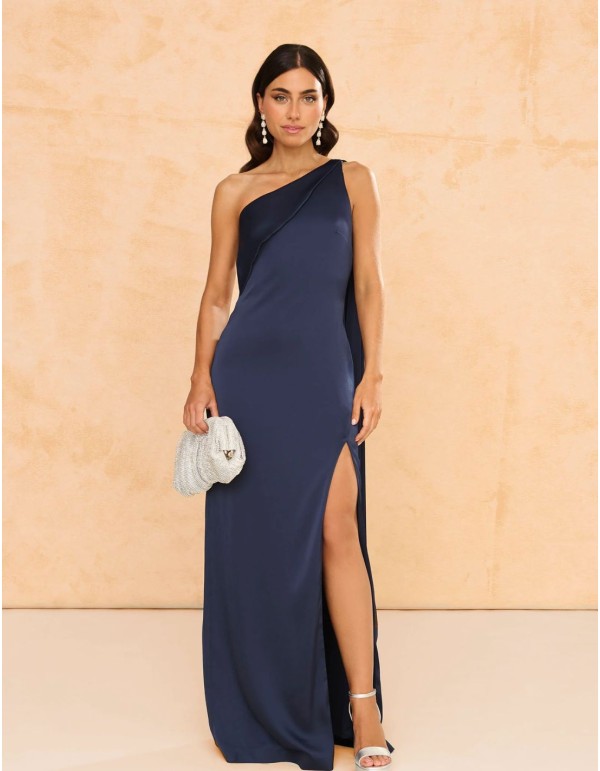 Vestido largo crepe saten azul marino con capa larga