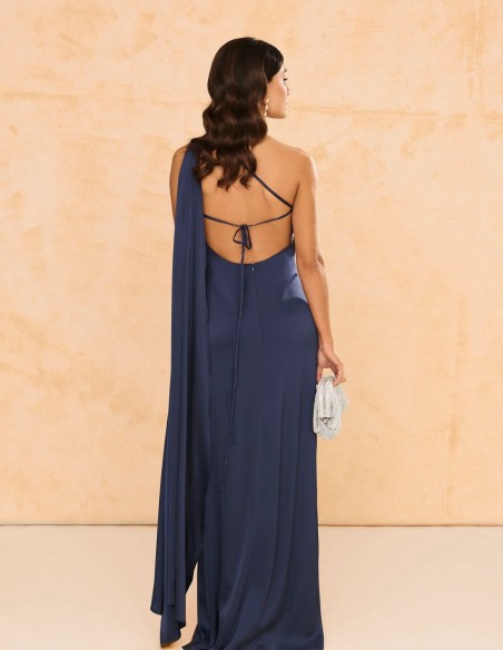 copy of Robe longue en crêpe satiné de couleur terracotta avec longue cape