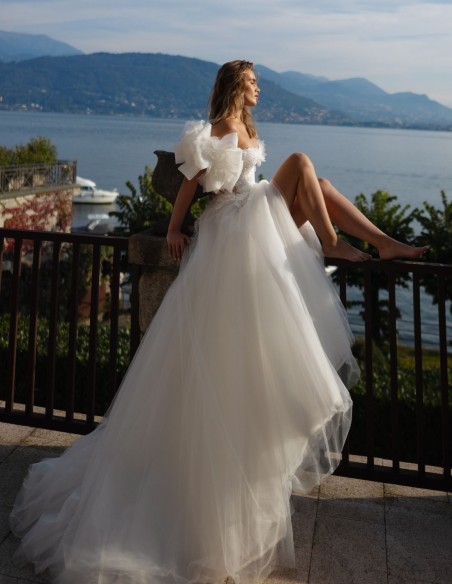 Robe de mariée longue en tulle avec manches amovibles