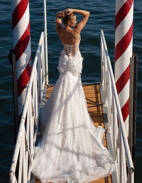 Long corset wedding dress with detachable sleeves