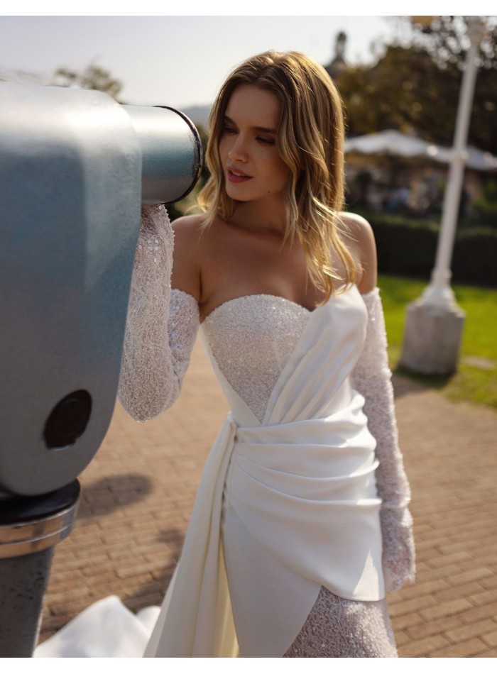 Robe de mariée à encolure en cœur avec manches...