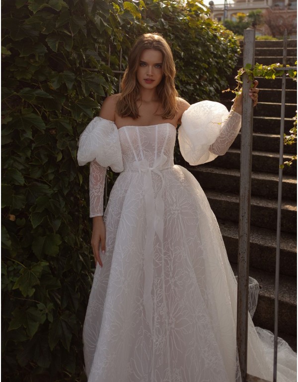 Vestido de novia marfil con encaje 2