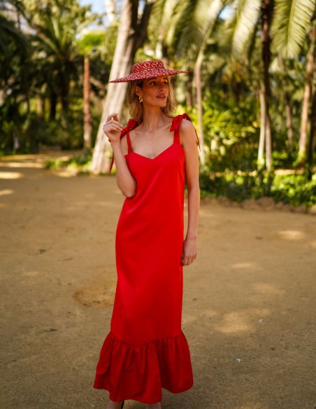 Robe midi rouge avec laçage et volants sur la jupe