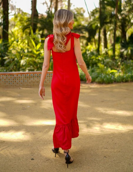 Robe midi rouge avec laçage et volants sur la jupe