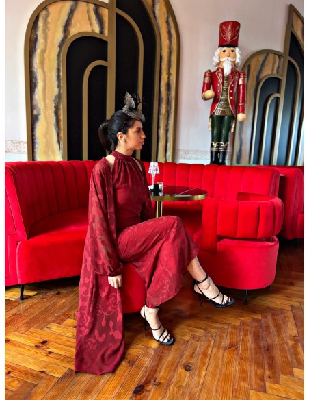 Sinamay pleated party skirt with feathers and veil