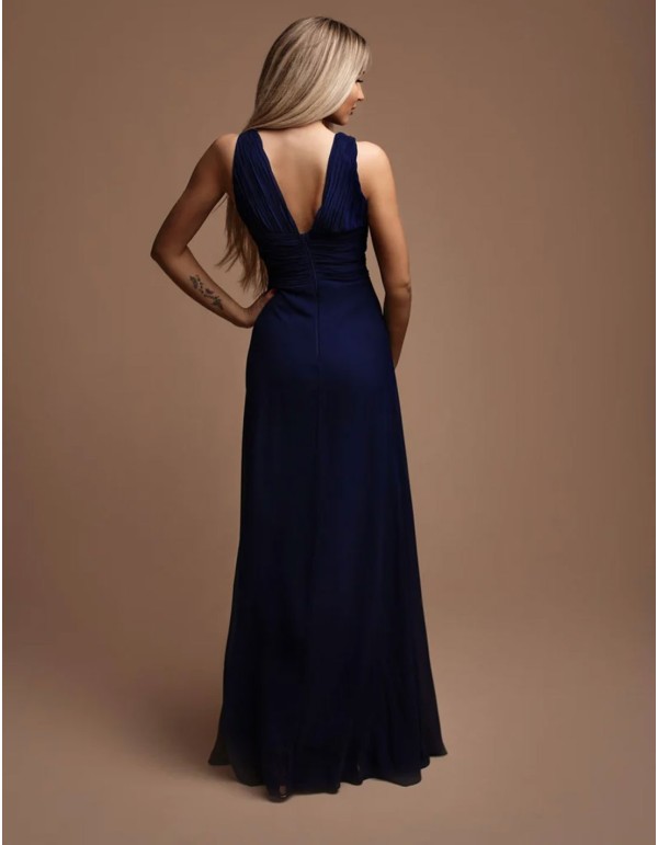 Robe de soirée longue avec décolleté en V à volants