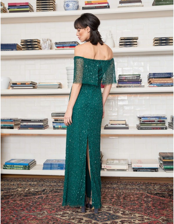 Vestido verde largo de fiesta escote bardot con pedreria 2
