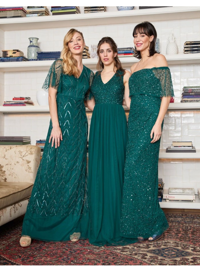 Longue robe de soirée verte avec encolure...